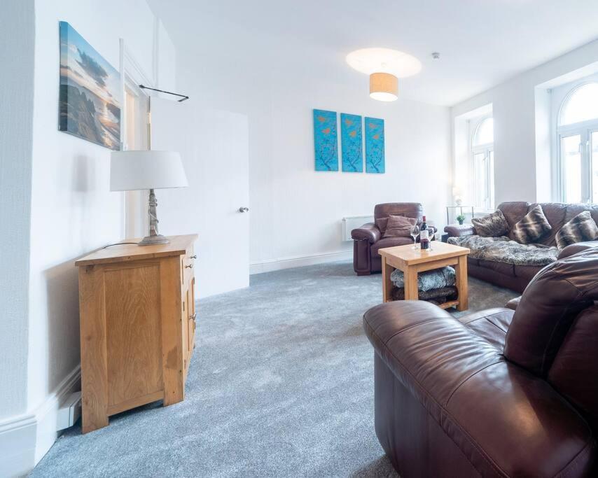 Mumbles View - Free Parking Apartment Oystermouth Exterior photo